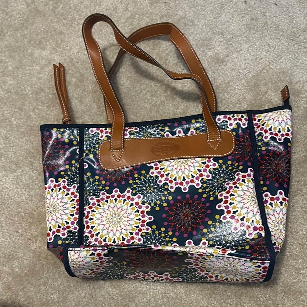 Fossil zip top Tote